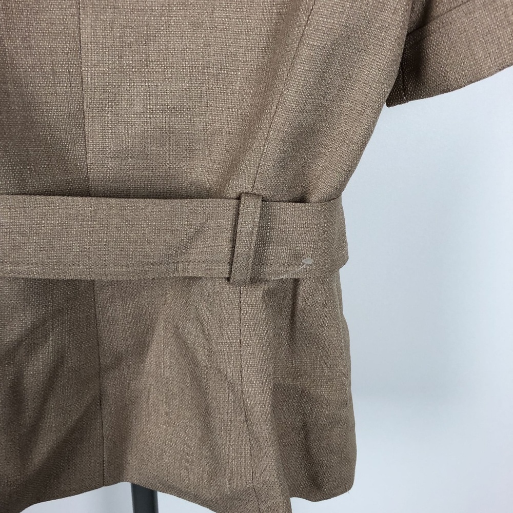 Tahari Women’s Button Down Top Size 8 Beige GB8 - Picture 8 of 8